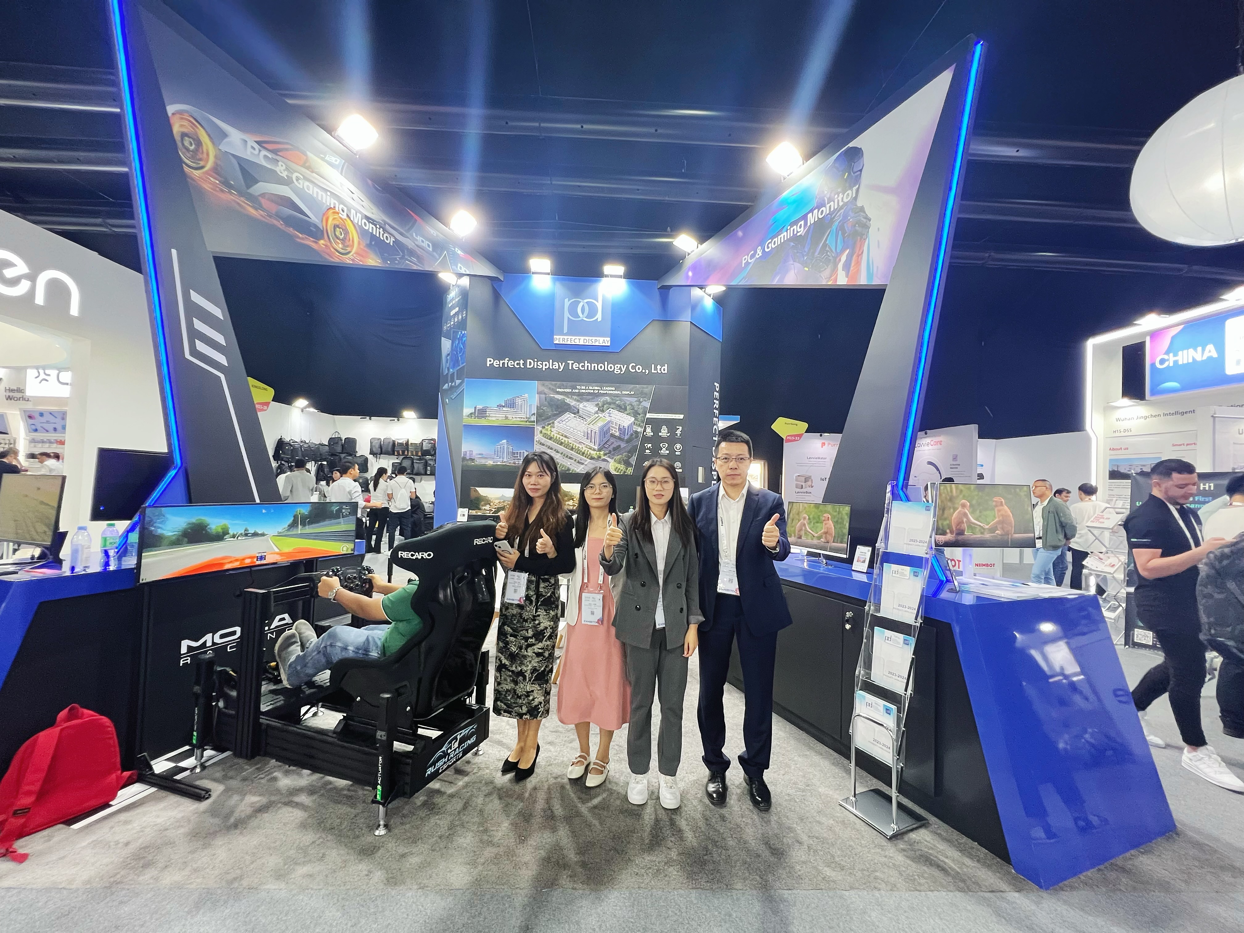 Gitex Exhibition မှာ တောက်ပနေတဲ့ eSports နဲ့ Professional Display ရဲ့ ခေတ်သစ်ကို ဦးဆောင်နေပါတယ်။